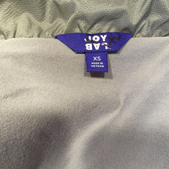 NWT light weight jacket - Picture 8 of 8